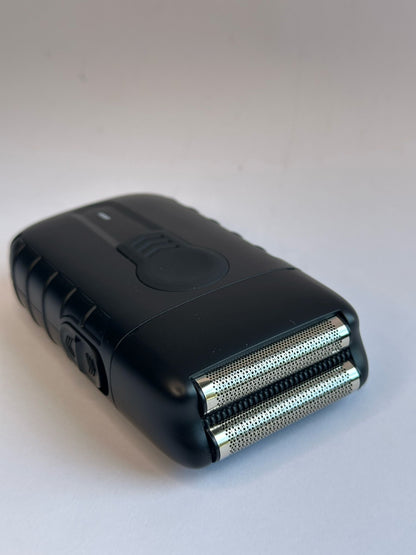 Patillera Trimmer ULTRA + Rasuradora Shaver Black Edition